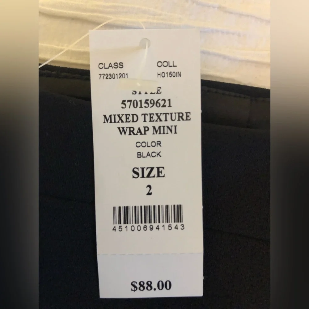 Never worn - Picture 2 of 2